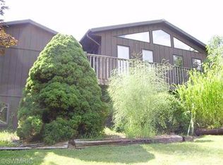 5436 Tilly Rd, Saint Joseph, MI 49085