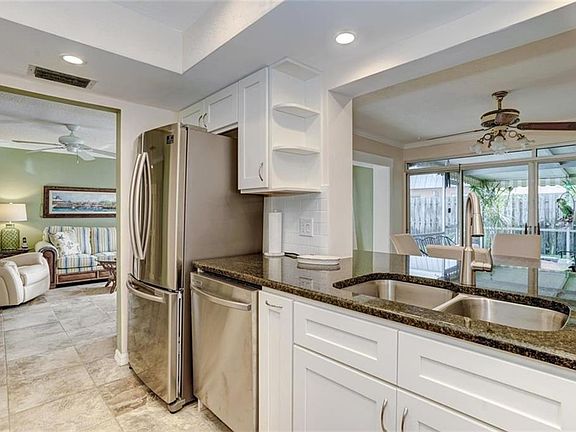 5th image of 6597 Sahara Dr #3