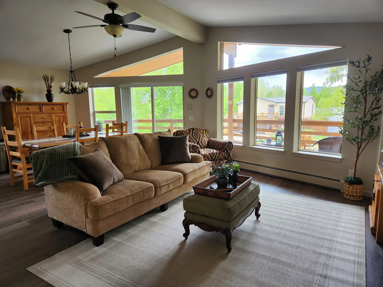3 bed, $3,600 — Photo 3