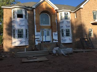 37 Mary Ellen Dr, Edison, NJ 08820