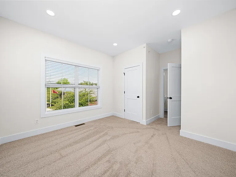 1420 Spring Pointe Ln — Photo 15