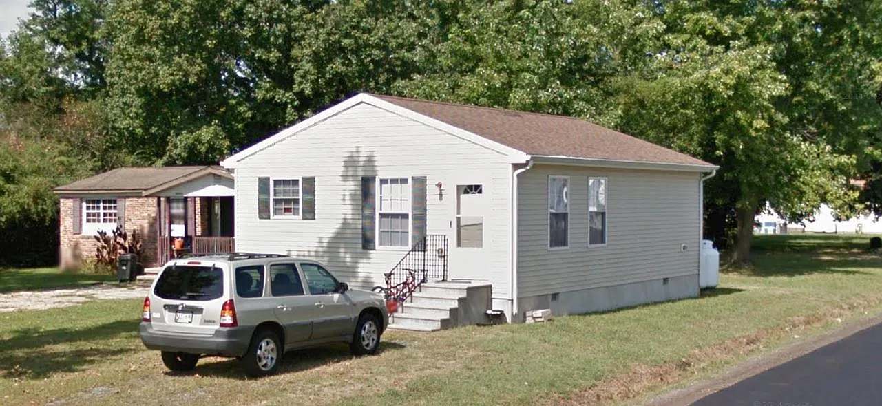 30700 Division St photo 1