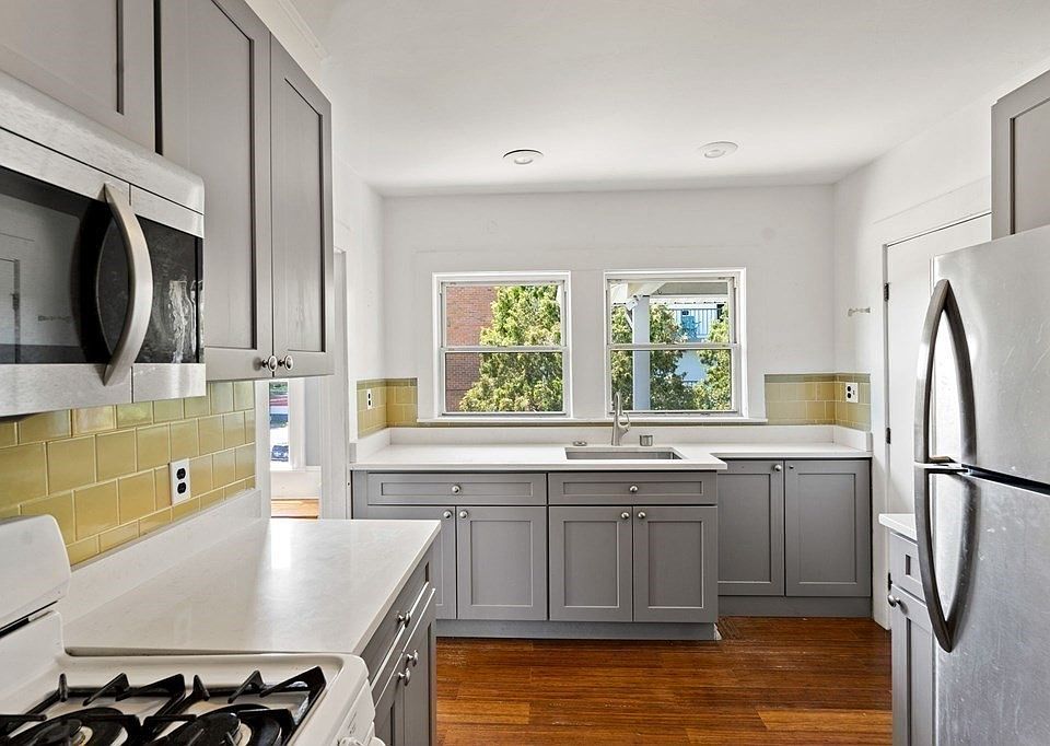 1st image of 186 Quincy Ave #D-2