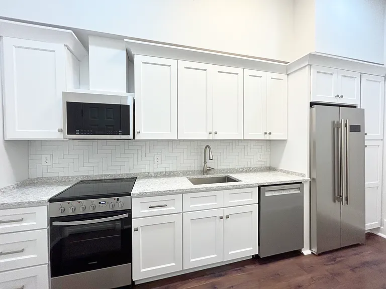 412 E Gwinnett St #412 — Photo 3