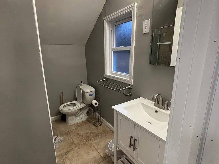 46 N 15th St #2 — Photo 6