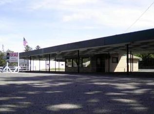 814 E River Rd, Anoka, MN 55303