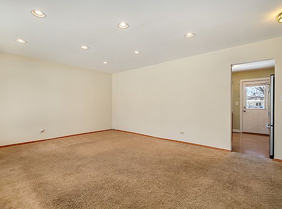 4th image of 8055 Olivia Ln