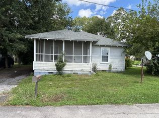 553 1st St, Chester, SC 29706