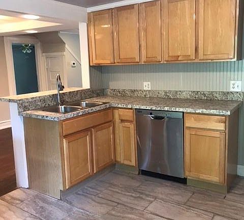 Updated kitchen with all appliances