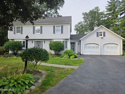 11 King Arthur Court South, Saratoga Springs, NY, 12866