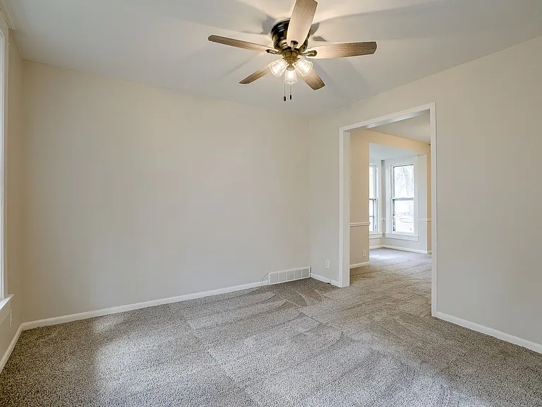 1003 S 42nd St — Photo 18