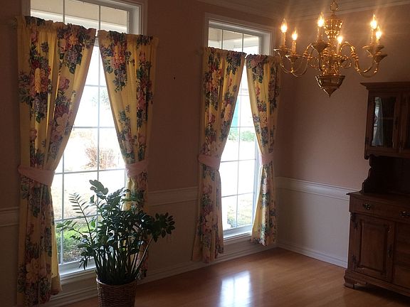 3rd image of 3306 Beauvoir Pl