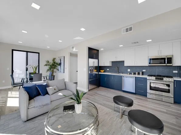 1111 N Kenmore Ave #202, Los Angeles, CA 90029