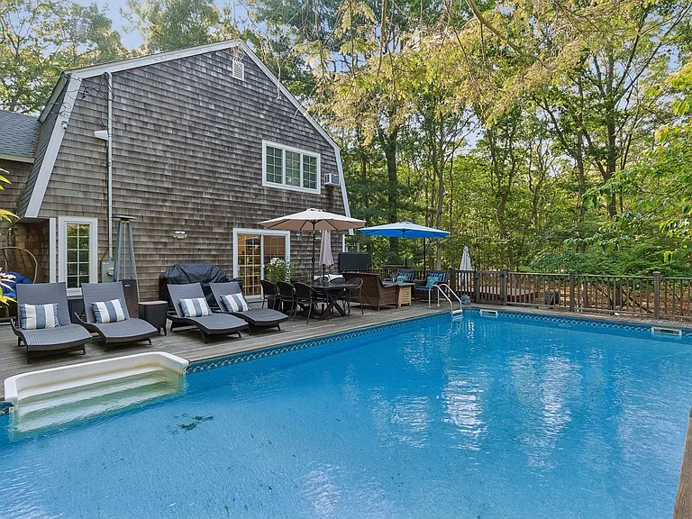17 Montauk Ave — Photo 11