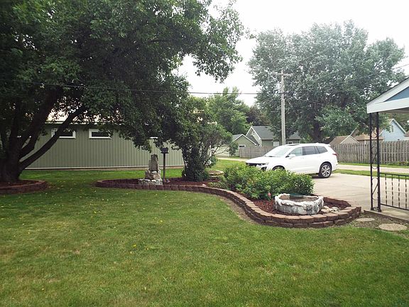 5th image of 511 9th St
