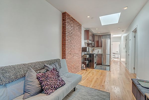 1st image of 174 Herkimer St APT 3