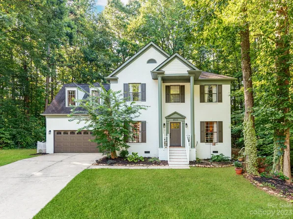 8503 Piccone Brook Ln, Charlotte, NC 28216