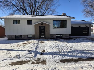 1249 4th St NW, Watertown, SD, 57201
