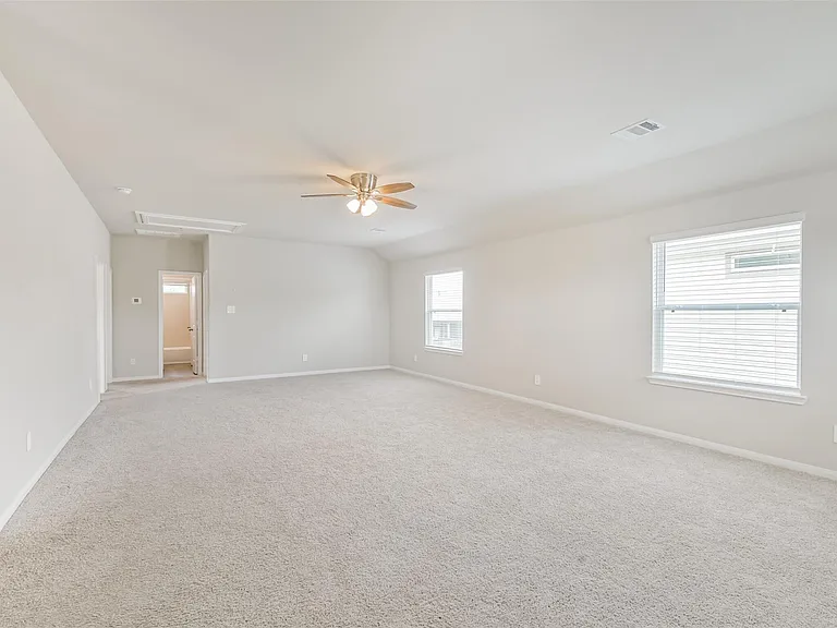 2934 Lawrence Park Ct — Photo 24