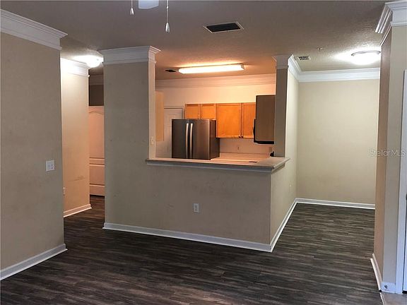 5th image of 8813 Villa View Cir #1