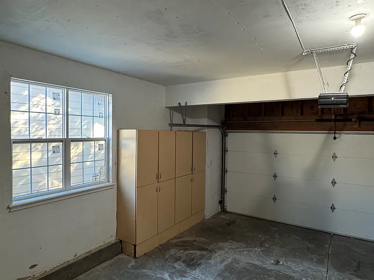 1870 Wembley Ct — Photo 30