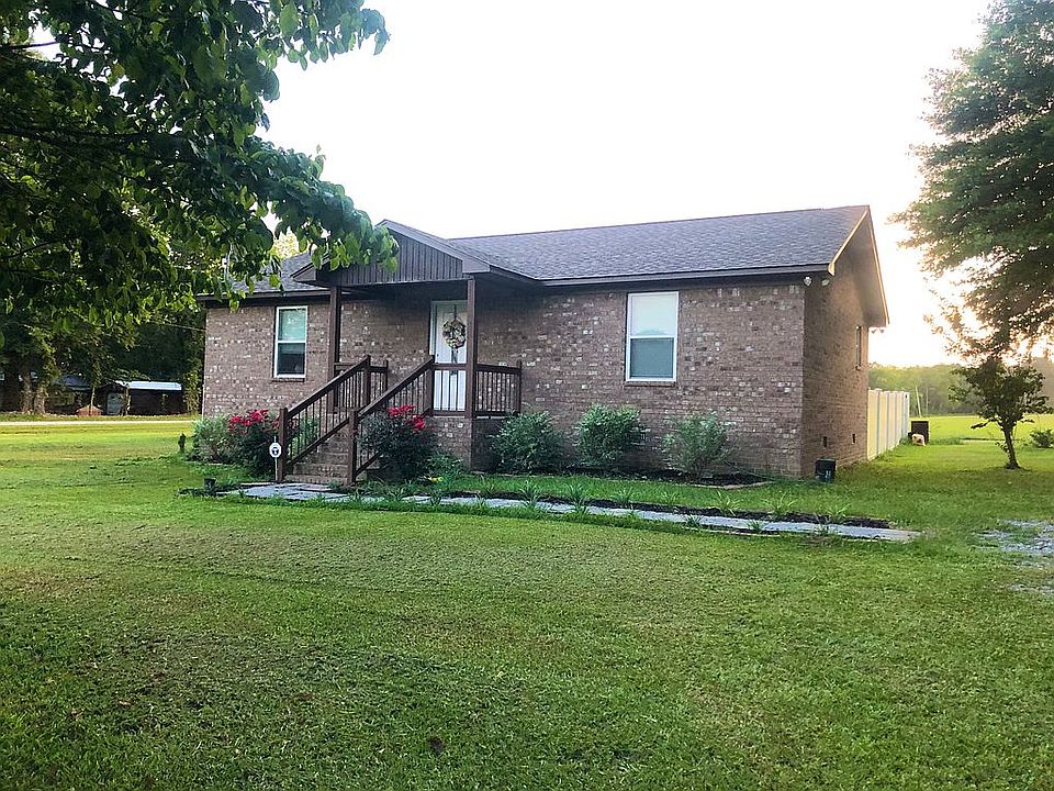 1st image of 943 Clement Rd