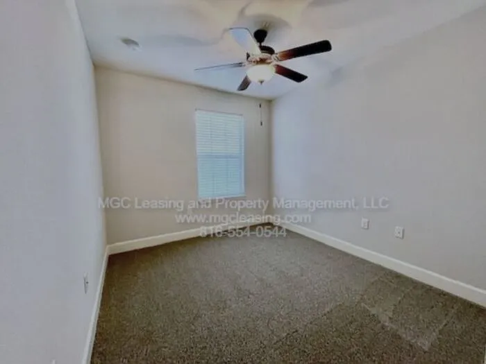 130 Barberry Ln — Photo 9