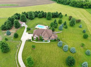 2183 Wagon Trail Rd, White Heath, IL 61884