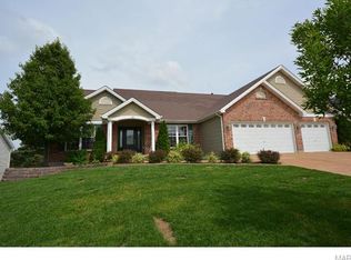 60 Mason Cir, Lake Saint Louis, MO 63367