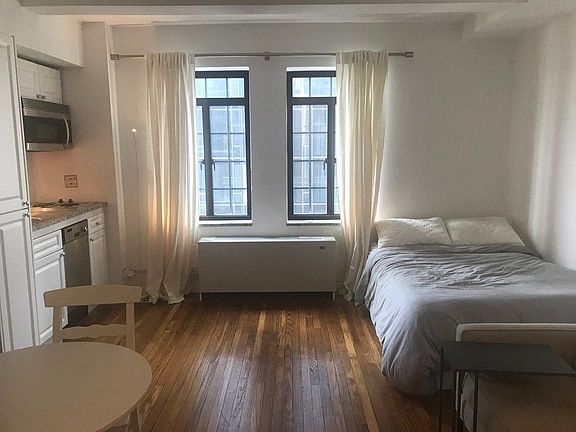 5th image of 5 Tudor City Pl APT 2021