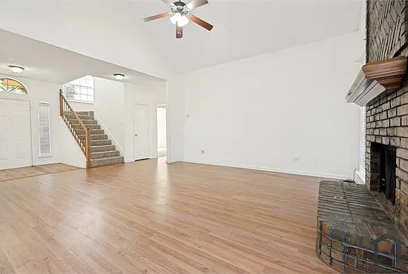 6 bed, 2726 sqft, $4,000 — Photo 3