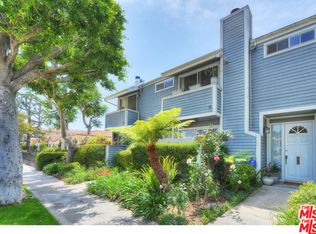 1911 Barry Ave, Los Angeles, CA 90025