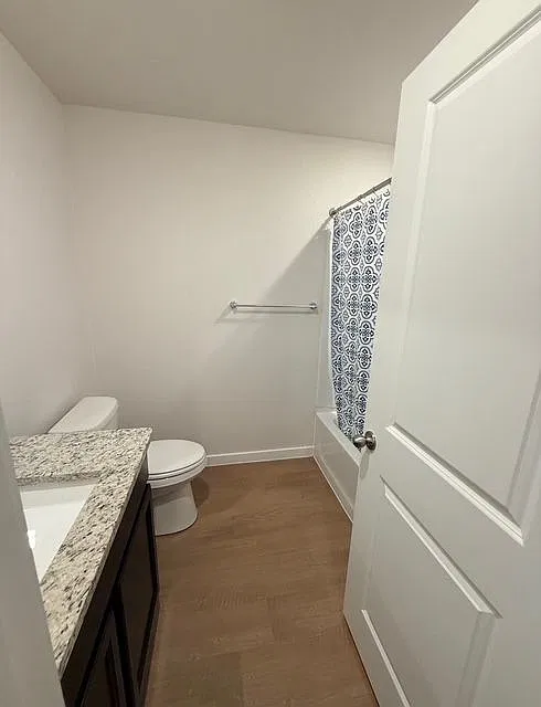 4 bed, 2.0 bath, 1764 sqft, $2,400 — Photo 4