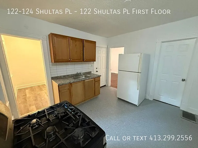 122-124 Shultas Pl #1 — Photo 7