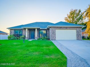 109 Palm Cir, Palm Shores, FL 32940