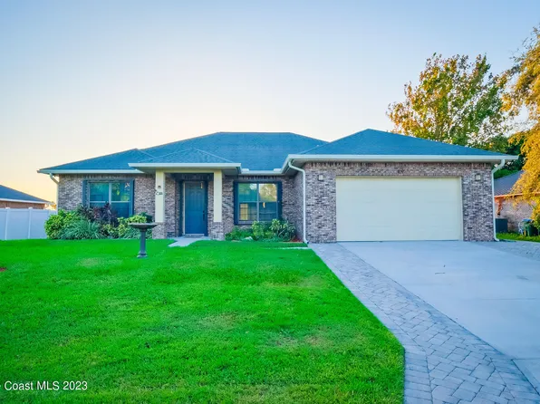 109 Palm Cir, Palm Shores, FL 32940