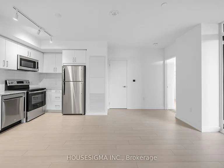 4010 Eglinton Ave W #607 — Photo 2