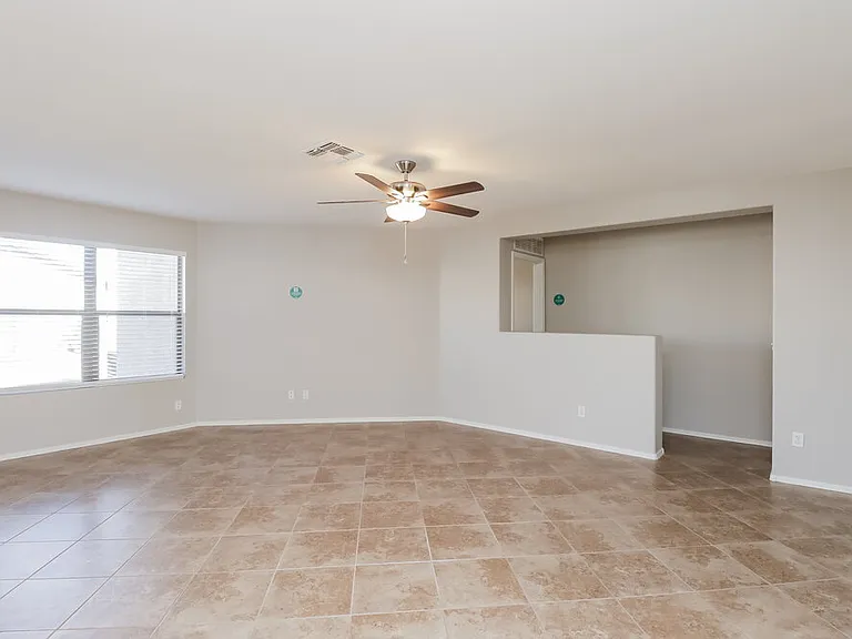 8528 E Desert Ln — Photo 3