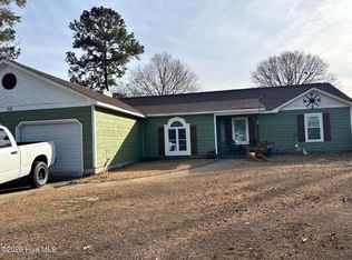310 White Pine Ct, Midway Park, NC 28544