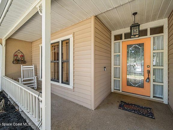 4th image of 4405 Buttonbush Dr