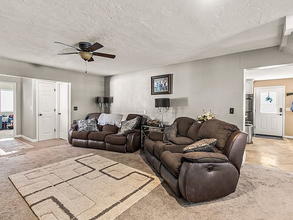 4th image of 91 W 100 S