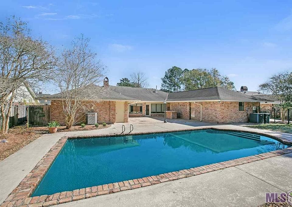 1st image of 3828 Lake Latania Cir