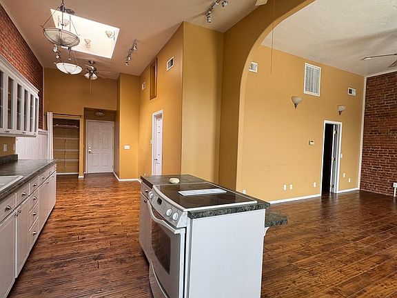 4th image of 410.5 S Pearl St #3