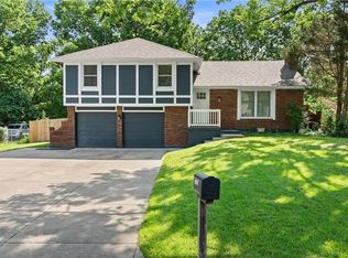 13205 Overhill Rd, Grandview, MO 64030