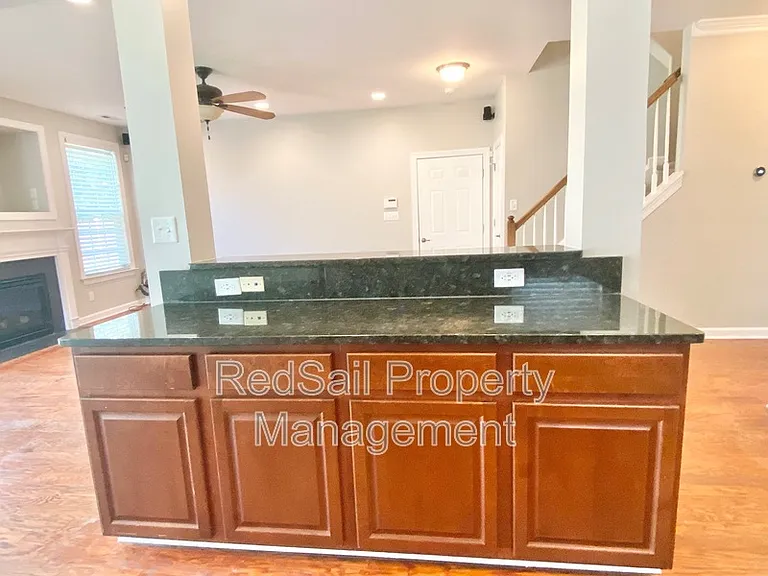 2225 Tuliptree Cir — Photo 13