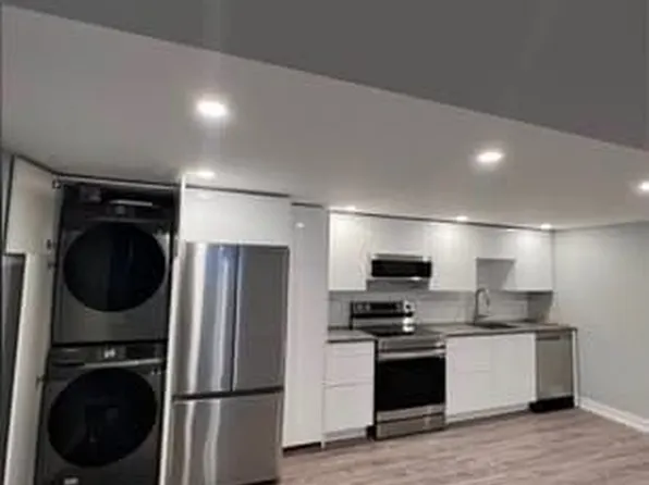 15 Solva Dr #Basement, Ottawa, ON K2H 5R4