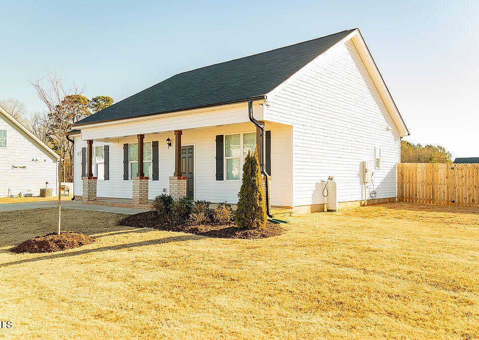 1st image of 118 Longbow Dr