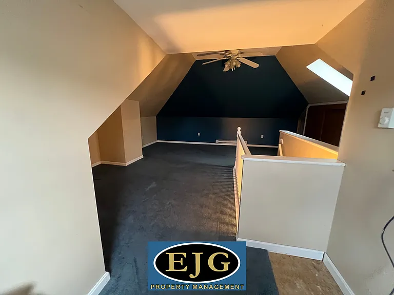 163 Pleasant St #2 — Photo 17