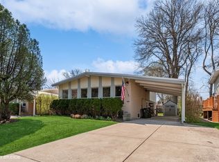 9526 Kedvale Ave, Skokie, IL