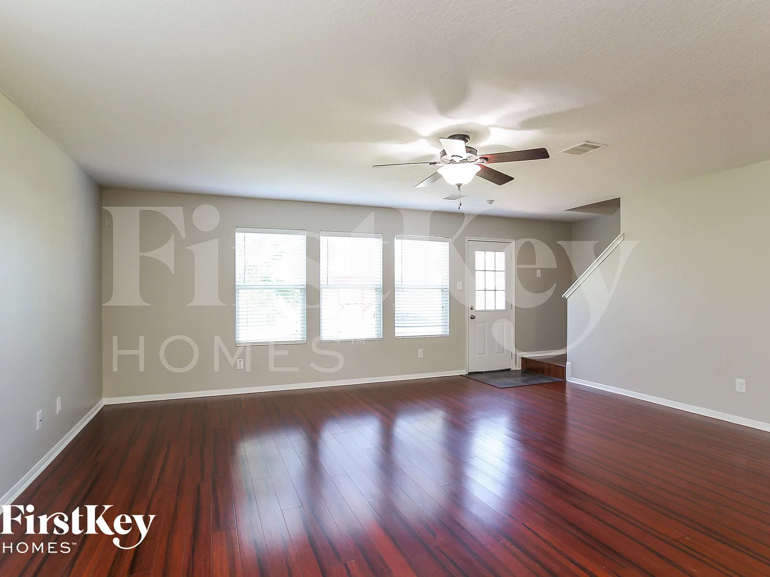 4 bed, 2.5 bath, 2395 sqft, $2,365 — Photo 3